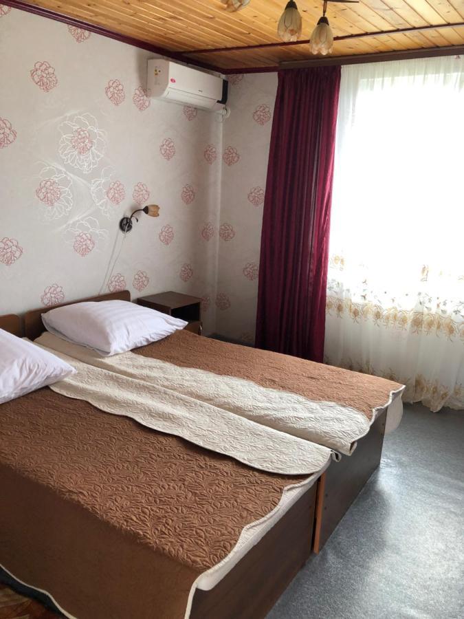 Kiwi Otel Pitsunda Dış mekan fotoğraf