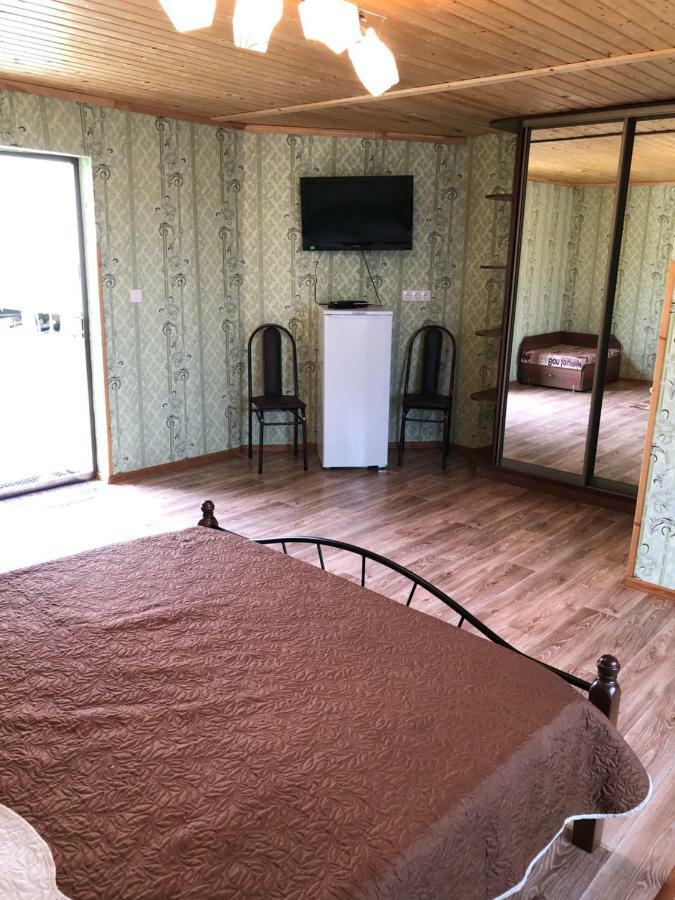 Kiwi Otel Pitsunda Dış mekan fotoğraf